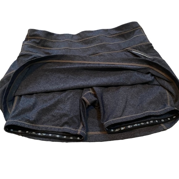 Athleta Charcoal Gray Skort Skirt Sz Medium - Picture 3 of 11